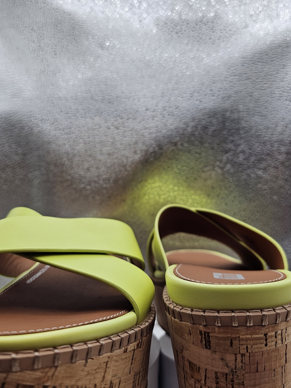 FitFlop Platform Slide Sandals Neon Yellow Lime Cork Sole Criss Cross Women’s - Picture 3 of 5